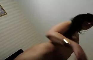 XXX 金髪の蜂蜜は彼女の下着を披露 女の子 オナ 二 ー 動画