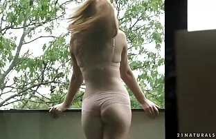 XXX 熟女取得精液すべて以上彼女の顔 エロ 動画 女の子 用