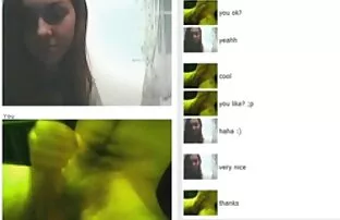 XXX 学生の英語の王女いじめるいじめるけいれん 可愛い 女の子 オナニー 動画
