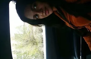 XXX オードリー、白いドレス、そしておもちゃ 女の子 オナニー 動画 無 修正