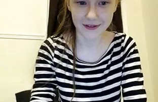 XXX ロマンチックなセックスは私の顔に大きなザーメンで終わる-ミニ歌姫 可愛い 女の子 オナニー