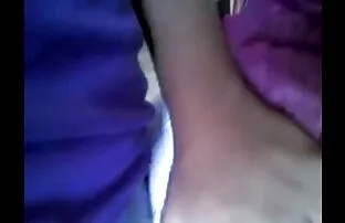 XXX ダブルフィスティングとクソ彼女の膣は決して満足 セックス 動画 女の子