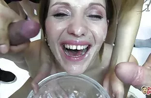 XXX ディプロマジョアンナエンジェルイマラチオ掘削DP！ 無料 エロ 動画 女の子 向け